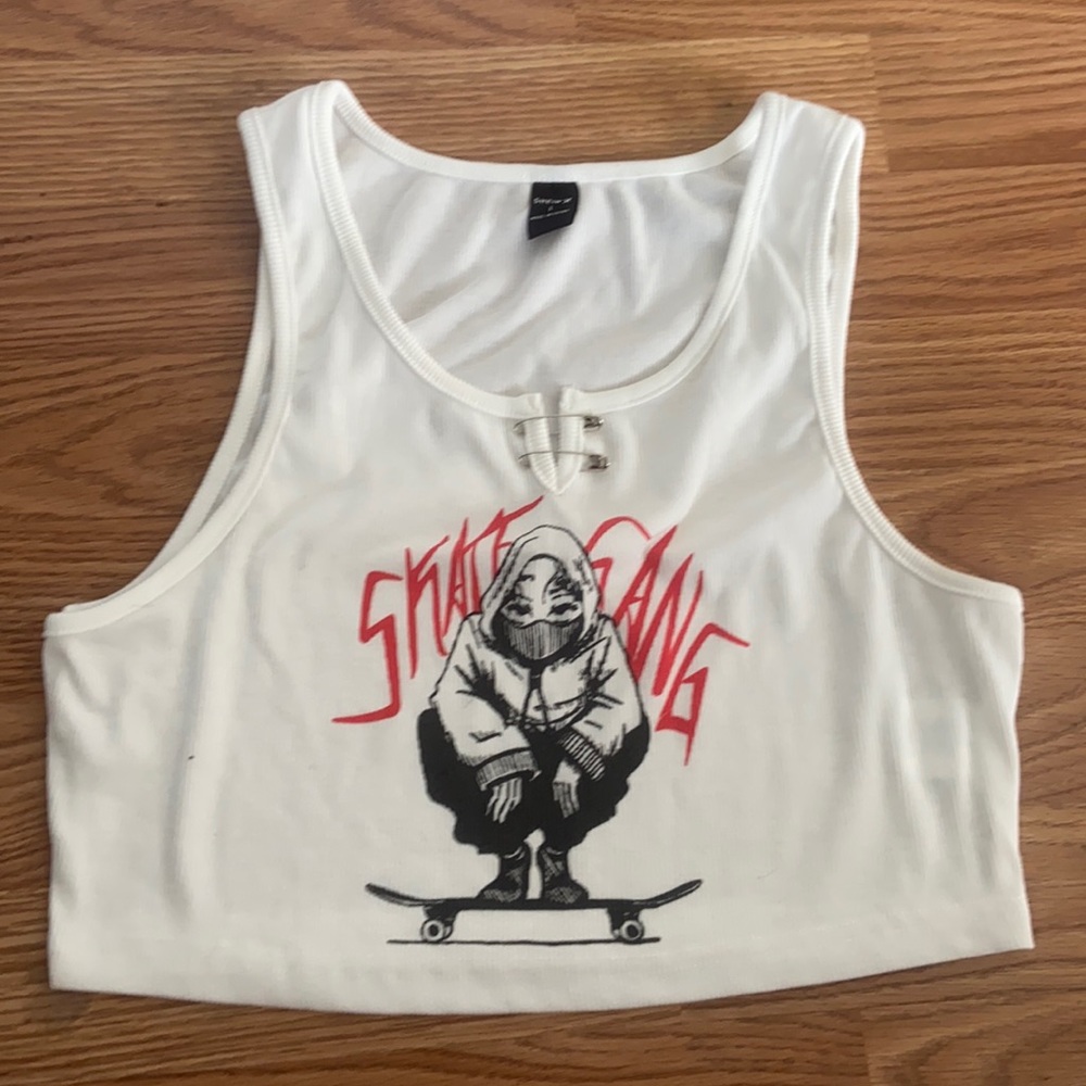 Skater gang crop top in size M-L